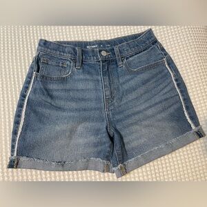 NWOT - Old Navy Girl’s Classic Blue Jean Shorts